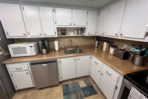 Купить кондоминиум в Ротонда, Флорида 7 комнат, 103.86м2, № 1917789 - фото 24