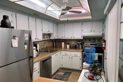 Купить кондоминиум в Ротонда, Флорида 7 комнат, 103.86м2, № 1917789 - фото 23