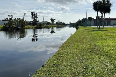 Купить кондоминиум в Ротонда, Флорида 7 комнат, 103.86м2, № 1917789 - фото 8