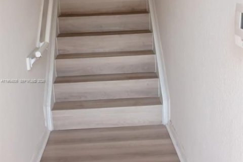 Condominio en alquiler en North Lauderdale, Florida, 3 dormitorios, 144.28 m2 № 2026171 - foto 5