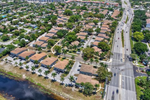 Copropriété à louer à Delray Beach, Floride: 2 chambres, 78.41 m2 № 2432532 - photo 2