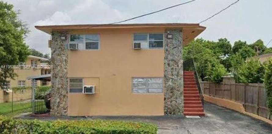 Propiedad comercial en Miami, Florida № 2007942
