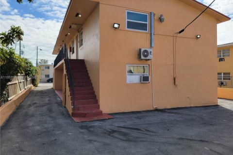 Immobilier commercial à vendre à Miami, Floride № 2007942 - photo 7