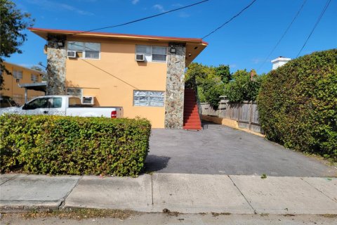 Immobilier commercial à vendre à Miami, Floride № 2007942 - photo 10