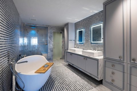 Купить кондоминиум в Майами, Флорида 4 спальни, 324.41м2, № 2027638 - фото 25