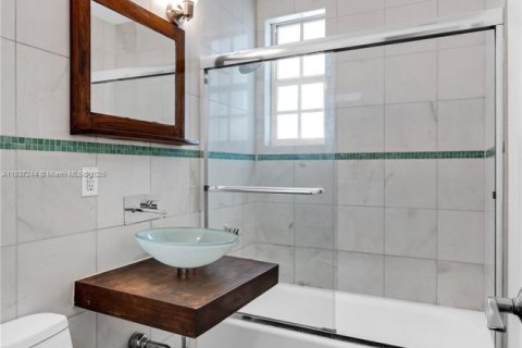 Снять в аренду кондоминиум в Майами-Бич, Флорида 1 спальня, 52.58м2, № 1957739 - фото 12