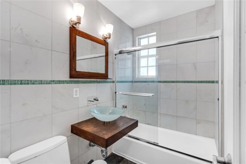 Снять в аренду кондоминиум в Майами-Бич, Флорида 1 спальня, 52.58м2, № 1957739 - фото 11