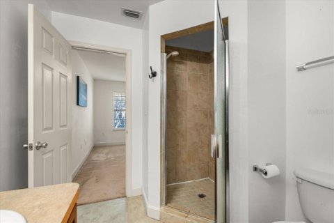 Condo in Gainesville, Florida, 2 bedrooms № 2115257 - photo 25