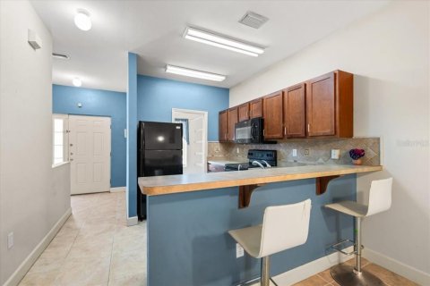 Condo in Gainesville, Florida, 2 bedrooms № 2115257 - photo 7