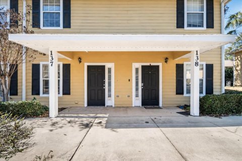 Condo in Gainesville, Florida, 2 bedrooms № 2115257 - photo 4