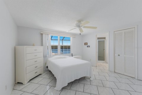 Casa en venta en Bradenton, Florida, 3 dormitorios, 182.92 m2 № 1880935 - foto 14