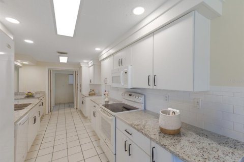 Casa en venta en Bradenton, Florida, 3 dormitorios, 182.92 m2 № 1880935 - foto 10