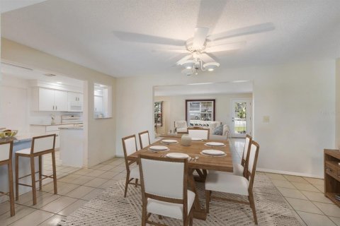 Casa en venta en Bradenton, Florida, 3 dormitorios, 182.92 m2 № 1880935 - foto 8