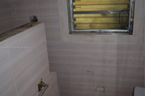 Villa ou maison à vendre à Miami, Floride: 3 chambres, 164.07 m2 № 2036227 - photo 18