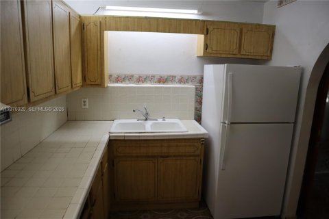 Villa ou maison à vendre à Miami, Floride: 3 chambres, 164.07 m2 № 2036227 - photo 7