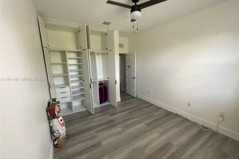 Adosado en alquiler en Doral, Florida, 3 dormitorios, 163.23 m2 № 2006448 - foto 20