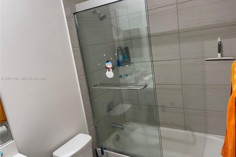 Adosado en alquiler en Doral, Florida, 3 dormitorios, 163.23 m2 № 2006448 - foto 16