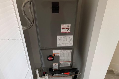 Adosado en alquiler en Doral, Florida, 3 dormitorios, 163.23 m2 № 2006448 - foto 26