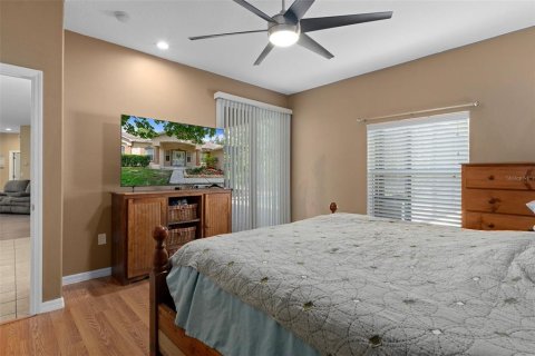 House in Weeki Wachee, Florida 5 bedrooms, 288.65 sq.m. № 1793003 - photo 17