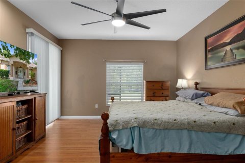 House in Weeki Wachee, Florida 5 bedrooms, 288.65 sq.m. № 1793003 - photo 16