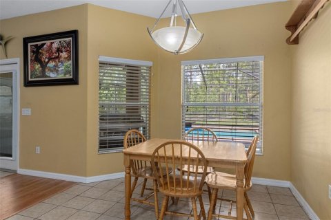 House in Weeki Wachee, Florida 5 bedrooms, 288.65 sq.m. № 1793003 - photo 15