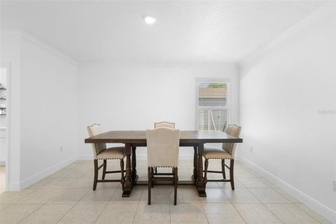 Casa en venta en Mascotte, Florida, 3 dormitorios, 170.01 m2 № 1745044 - foto 19