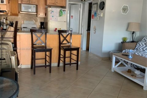 Купить кондоминиум в Холливуд, Флорида 1 спальня, 50.17м2, № 2046436 - фото 9