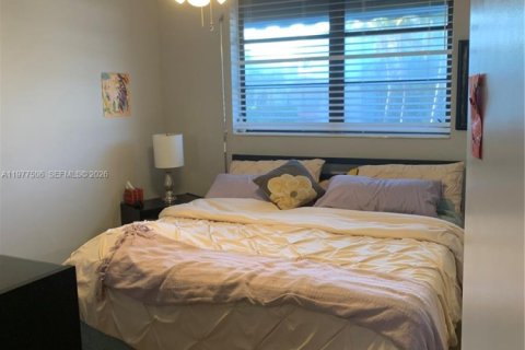 Купить кондоминиум в Холливуд, Флорида 1 спальня, 50.17м2, № 2046436 - фото 26