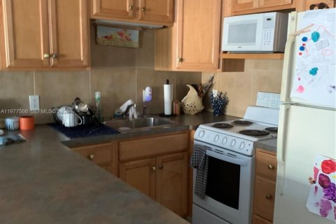 Купить кондоминиум в Холливуд, Флорида 1 спальня, 50.17м2, № 2046436 - фото 30