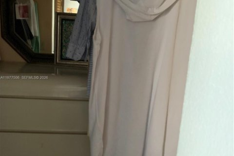 Купить кондоминиум в Холливуд, Флорида 1 спальня, 50.17м2, № 2046436 - фото 16