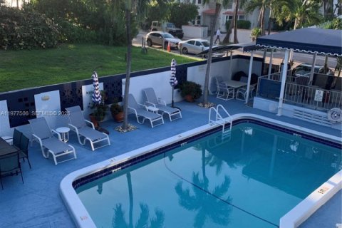 Купить кондоминиум в Холливуд, Флорида 1 спальня, 50.17м2, № 2046436 - фото 2