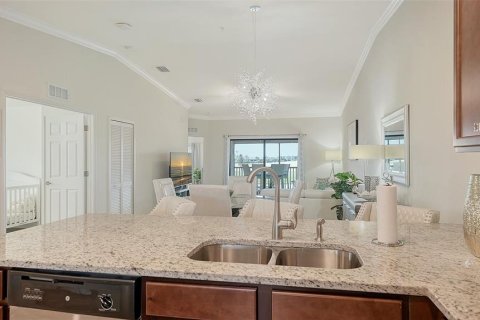 Condo in Bradenton, Florida, 2 bedrooms in LAKEWOOD NATIONAL  № 1428920 - photo 23