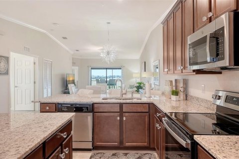 Condo in Bradenton, Florida, 2 bedrooms in LAKEWOOD NATIONAL  № 1428920 - photo 22