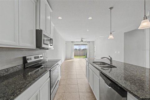 Casa en venta en Land O' Lakes, Florida, 3 dormitorios, 143.81 m2 № 2215889 - foto 16