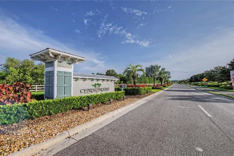 Casa en venta en Land O' Lakes, Florida, 3 dormitorios, 143.81 m2 № 2215889 - foto 2