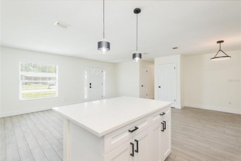 House in Seffner, Florida 4 bedrooms, 140.84 sq.m. № 1791208 - photo 7