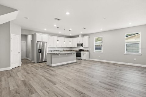 Casa en venta en Sanford, Florida, 4 dormitorios, 205.59 m2 № 2095000 - foto 4