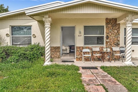 House in Miami, Florida 3 bedrooms, 118.54 sq.m. № 1979074 - photo 14