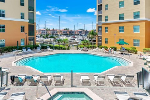 Condo in Punta Gorda, Florida, 2 bedrooms  № 1680858 - photo 5