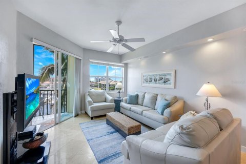Condo in Punta Gorda, Florida, 2 bedrooms  № 1680858 - photo 2