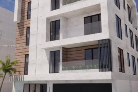 Terreno en venta en Hollywood, Florida № 1933558 - foto 1