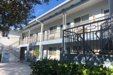 Villa ou maison à Miami Beach, Floride 1 chambre, 41.81 m2 № 2039013
