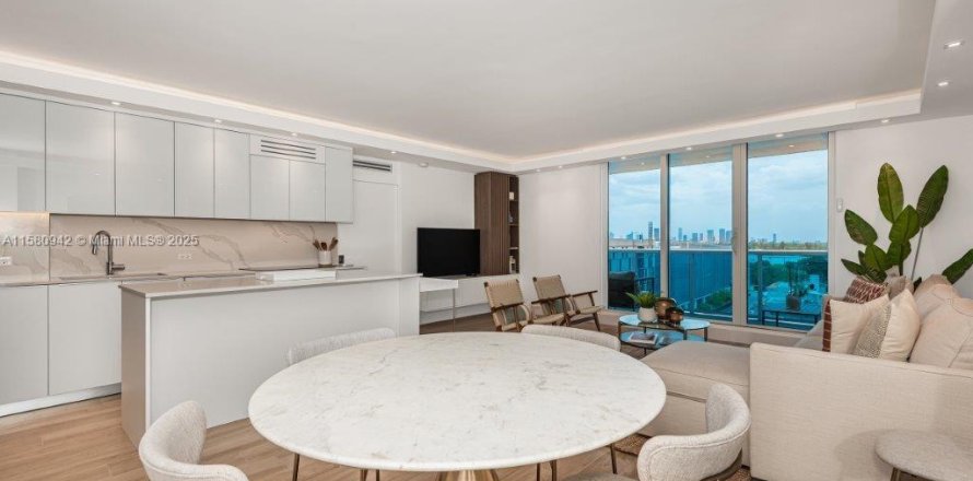 Кондоминиум с 2 спальнями в Майами-Бич, Флорида № 2014747