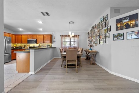 Casa en venta en Orlando, Florida, 3 dormitorios, 133.97 m2 № 1786346 - foto 11