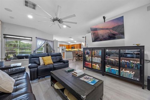 Casa en venta en Orlando, Florida, 3 dormitorios, 133.97 m2 № 1786346 - foto 5