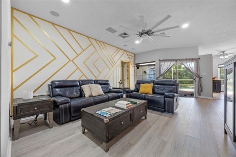 Casa en venta en Orlando, Florida, 3 dormitorios, 133.97 m2 № 1786346 - foto 9