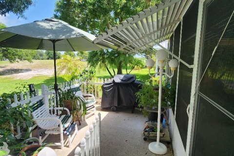 House in Port St. Lucie, Florida 2 bedrooms, 151.43 sq.m. № 2191709 - photo 3