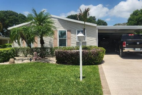 House in Port St. Lucie, Florida 2 bedrooms, 151.43 sq.m. № 2191709 - photo 2