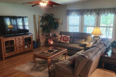 House in Port St. Lucie, Florida 2 bedrooms, 151.43 sq.m. № 2191709 - photo 9