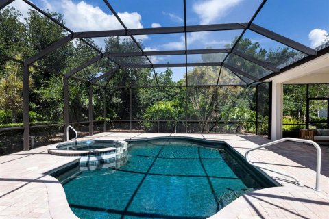 House in University Park, Florida 4 bedrooms, 262.08 sq.m. № 1805063 - photo 3